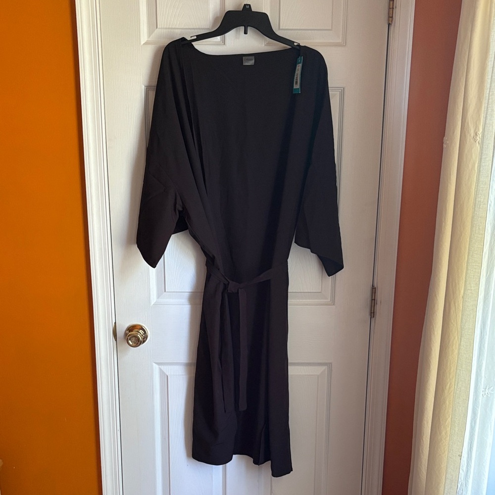 Black Kimono-Style robe